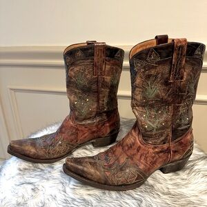 Old Gringo Vintage Cowgirl Boots w 1 of a kind Cactus inlays, Sz 9. THESE ROCK!